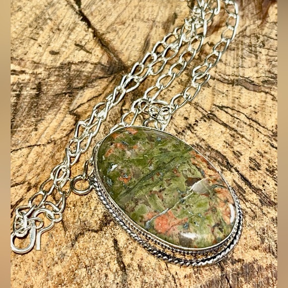 Beautiful Unakite Jasper Pendant Necklace - Picture 8 of 14